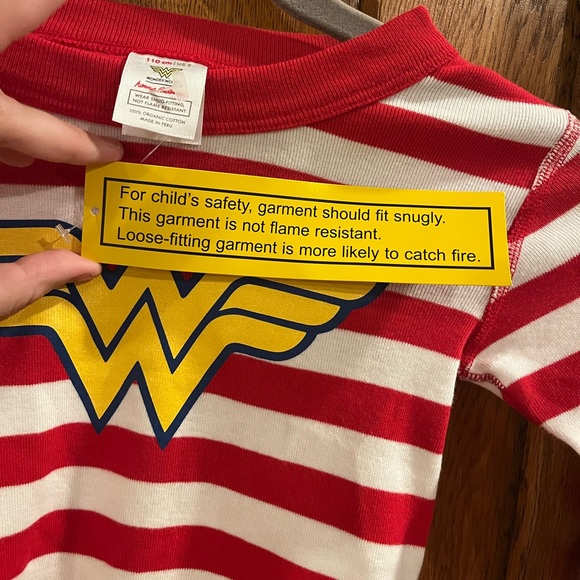🆕NWT Hanna Andersson Children’s “Wonder Woman” Pajamas – Size 5 / 110cm - Picture 6 of 6